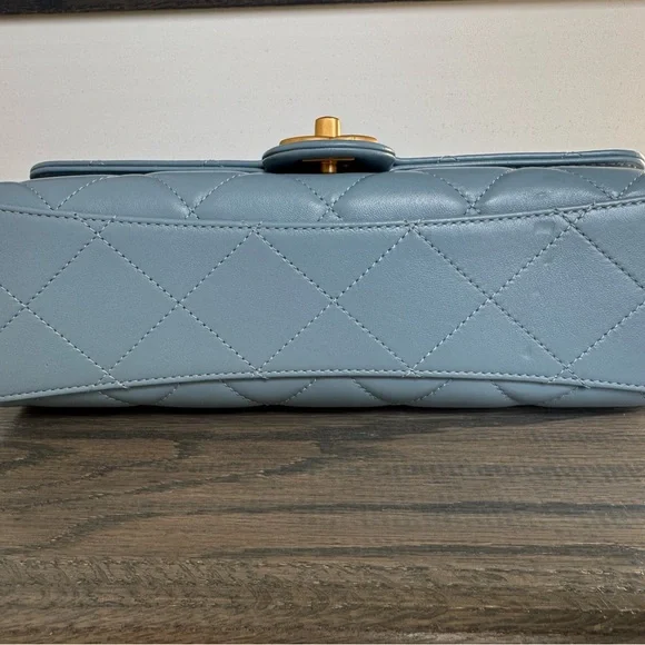 CHANEL Quilted Light Blue Leather Shoulder Bag with Gold Hardware - Picture 8 of 8